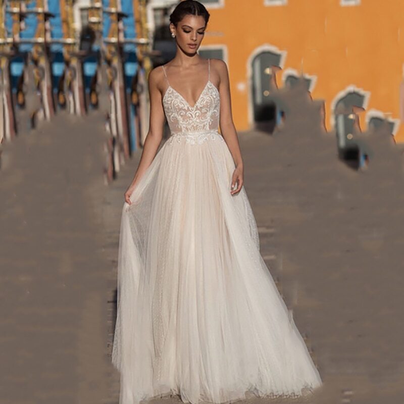 Boho Wedding Dresses V Neck Sleeveless Lace Spaghetti Straps Backless Beach  Gown